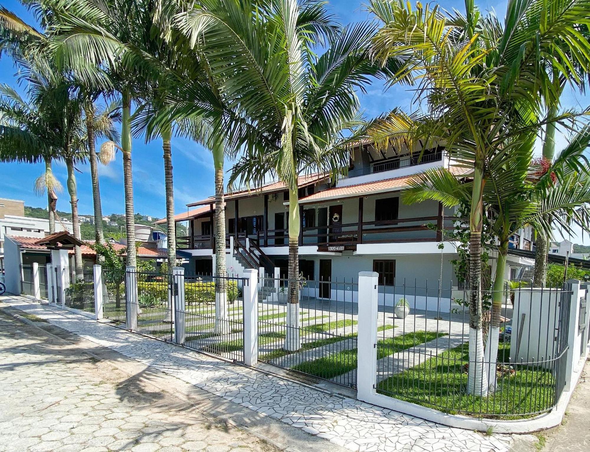 Apartment Residencial Verdes Mares Bombinhas